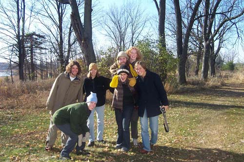 Summiteers visit Jeidy farm and pose for a photo.